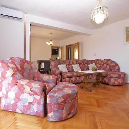 Boris 1079 Appartement
