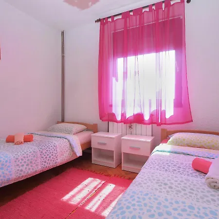 Boris 1079 Apartman *